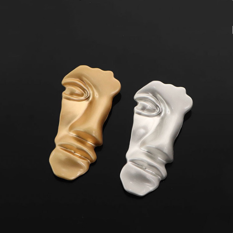 Respirator Half Face - Creative Half-Piece Mask Alloy Brooch Personality